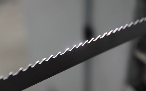 武汉双金属带锯条产生切削噪音的原因具体有哪些？